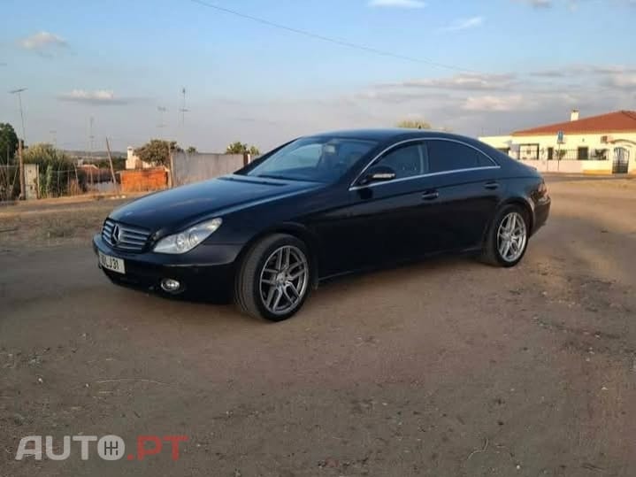 Mercedes-Benz CLS 320 Top gama