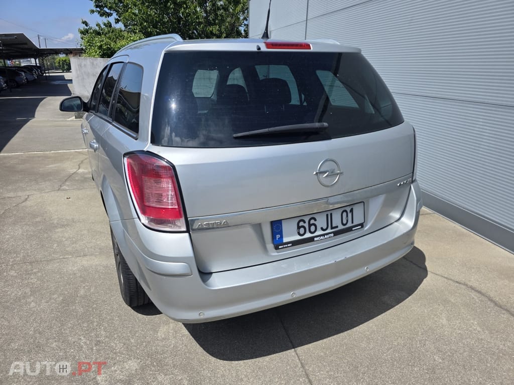 Opel Astra 1.7 CDTi Selection Business