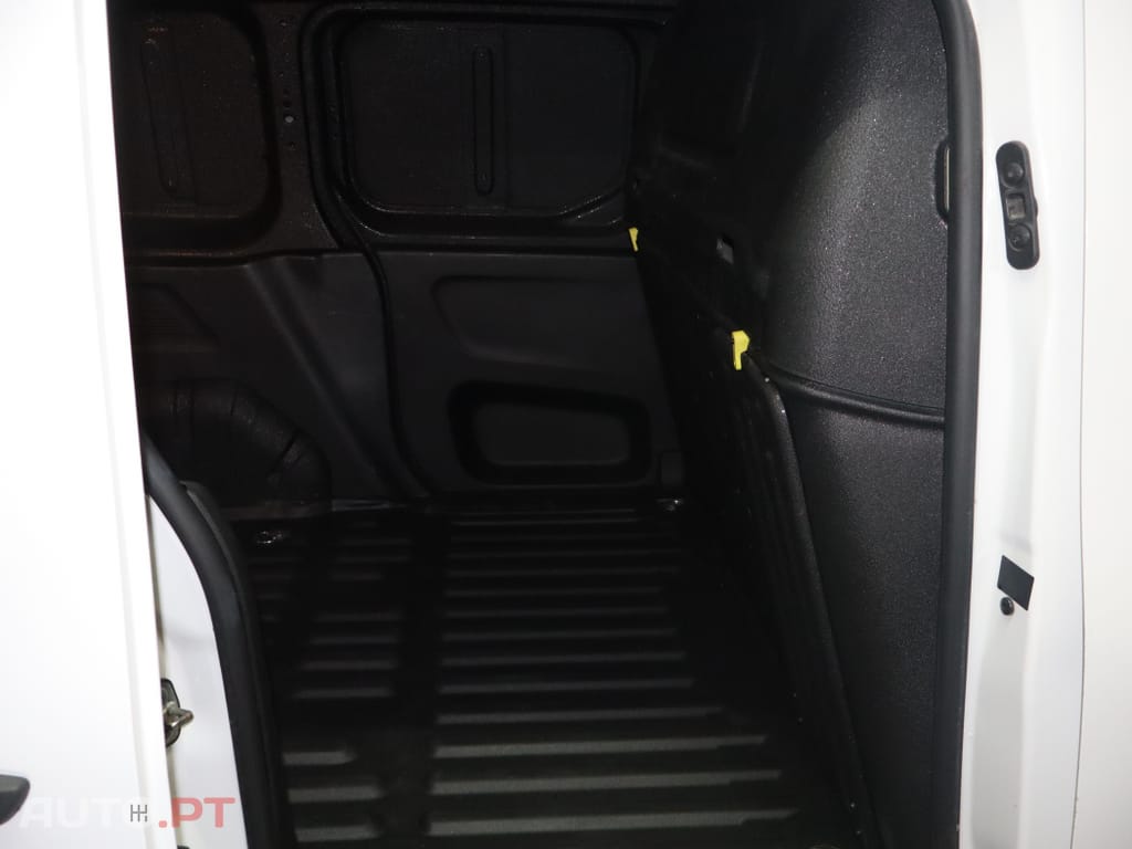 Citroen Berlingo 1.5 BlueHDi M Shine Pack