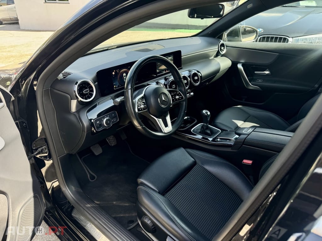 Mercedes-Benz A 180 d Style — fotografia 11