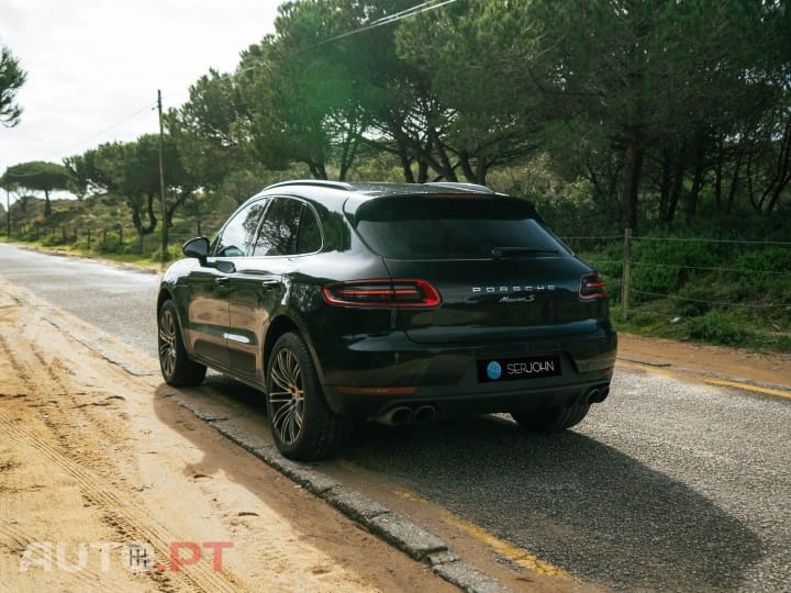 Porsche Macan S