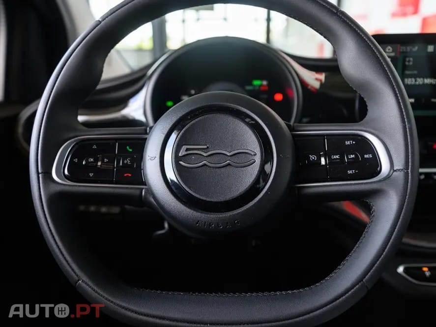 Fiat 500e 42 kWh Icon