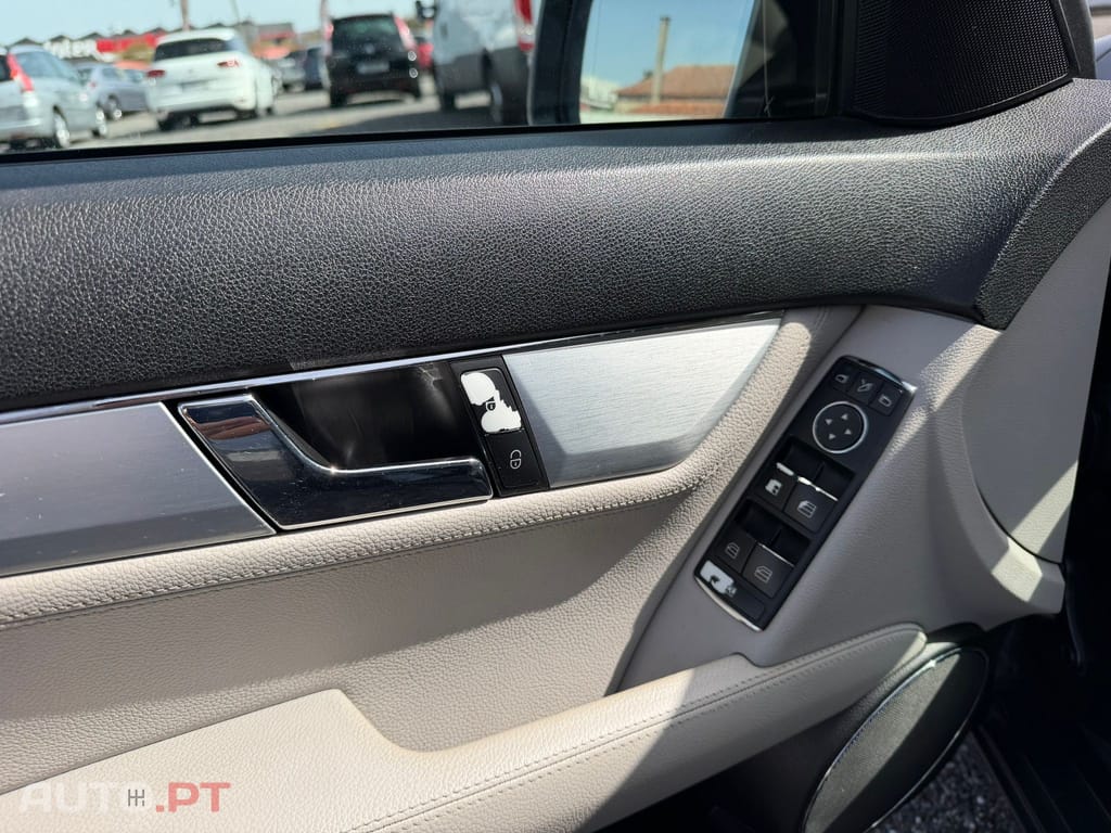 Mercedes-Benz C 200 CGi Elegance BlueEfficiency