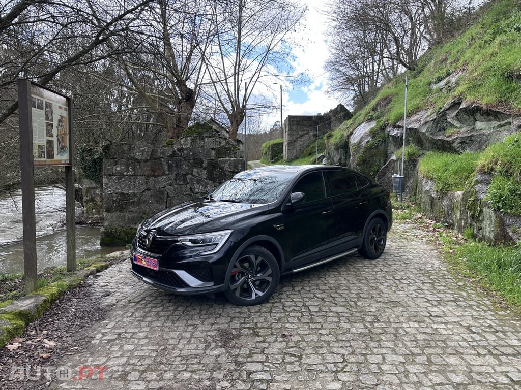 Renault Arkana 1.6 E-Tech R.S.Line