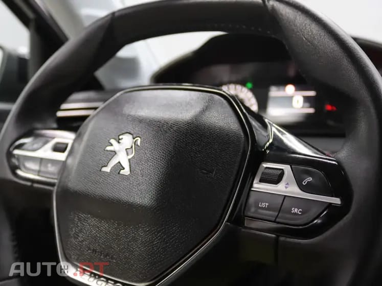 Peugeot 208 1.5 BlueHDi Active Pack — fotografia 12