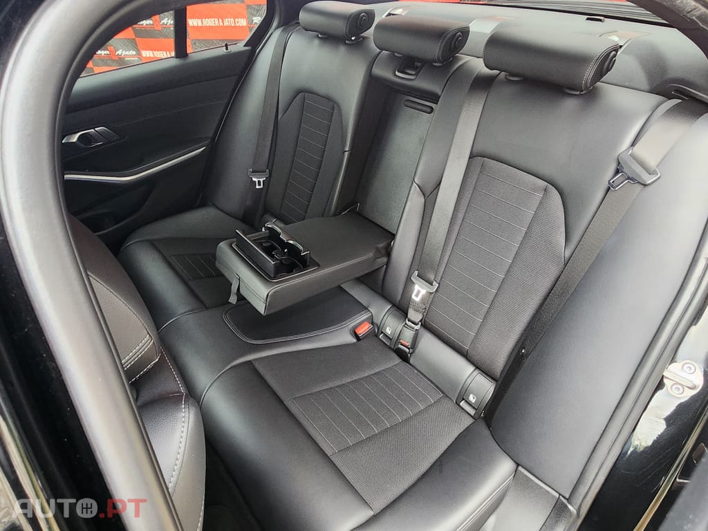 BMW 330 e Line Sport Auto