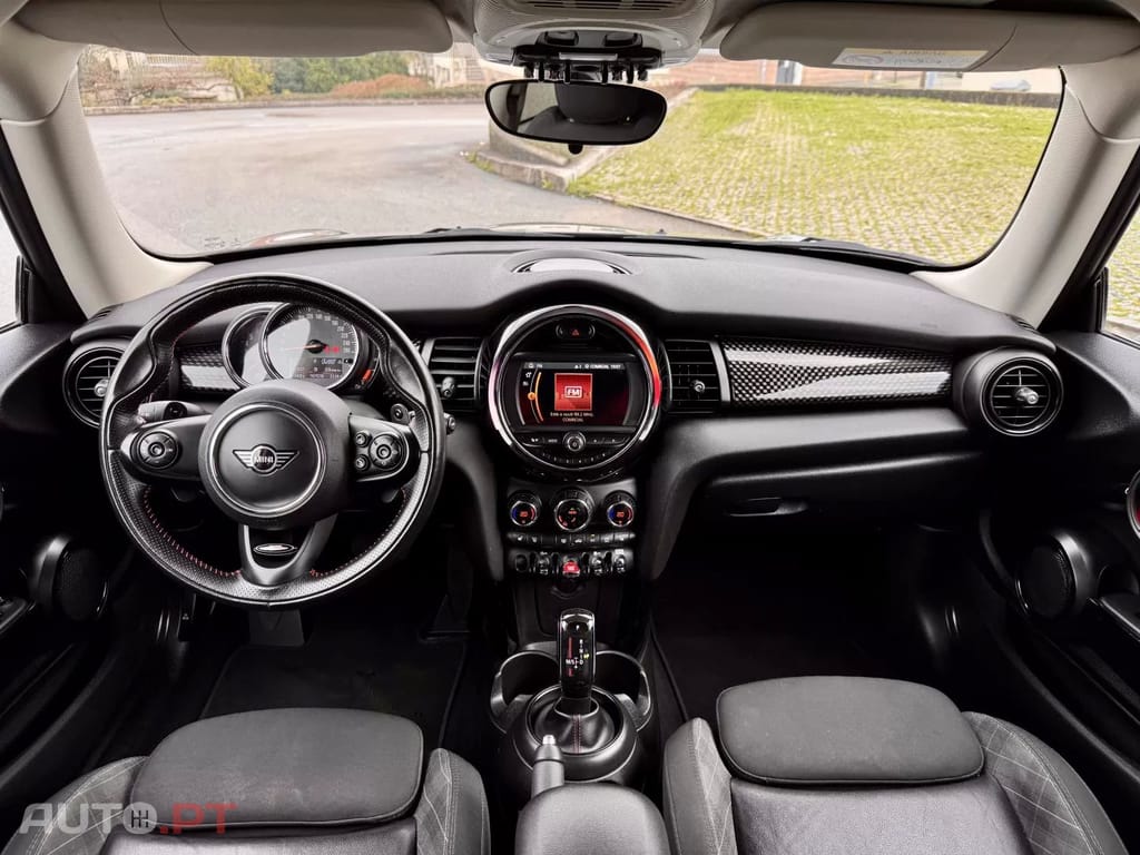 MINI Cooper Cooper SD Auto