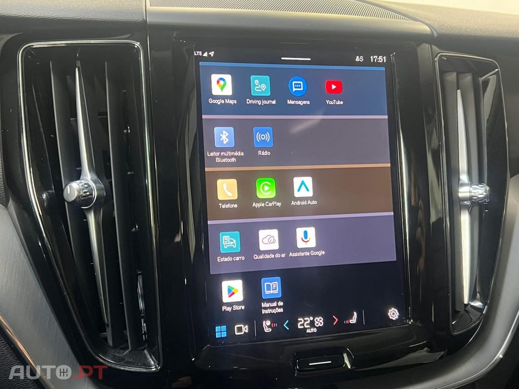 Volvo XC60 2.0 T6 350 AWD PHEV Core Auto