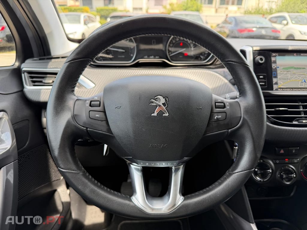 Peugeot 2008 1.6 BlueHDi Allure