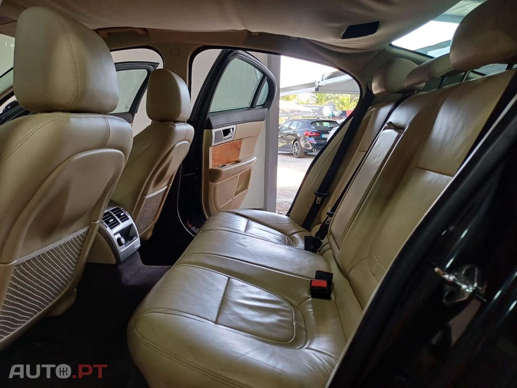Jaguar XF 2.2 D Premium Luxury