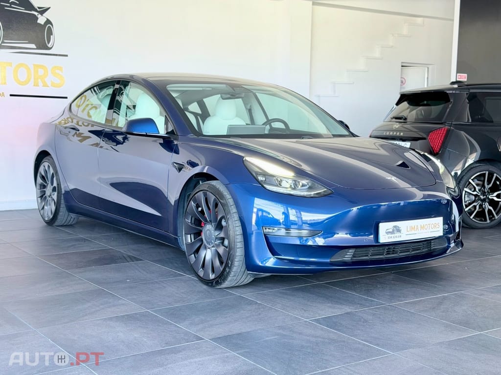 Tesla Model 3 Performance Tração Integral