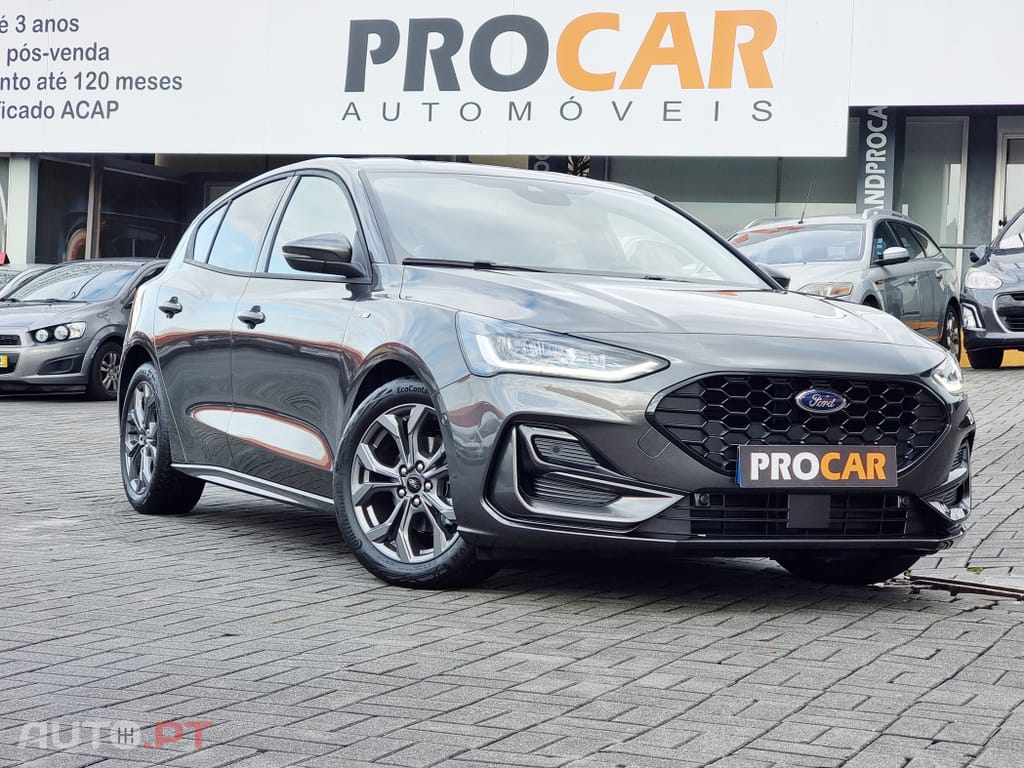 Ford Focus 1.0 EcoBoost MHEV ST-Line