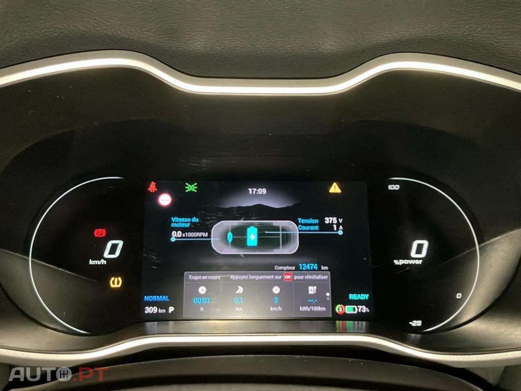 MG ZS EV 72.6 kWh Luxury OBC 11 KW