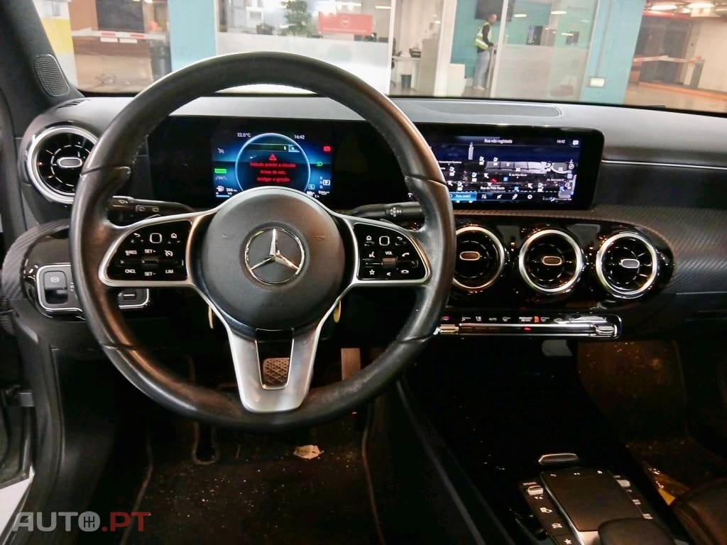 Mercedes-Benz A 250 e Style Plus