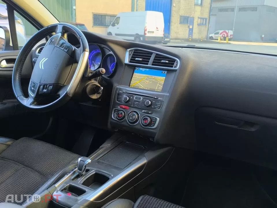 Citroen C4 1.6 e-HDi Exclusive J17 CMP6