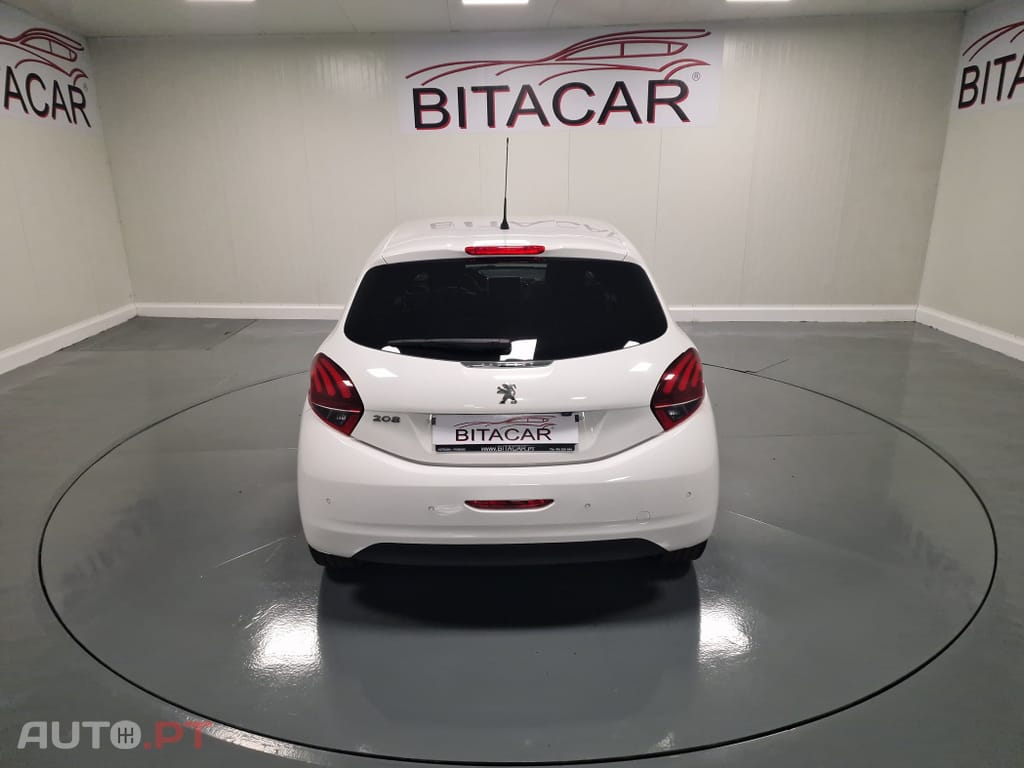 Peugeot 208 1.6 BlueHDi Style