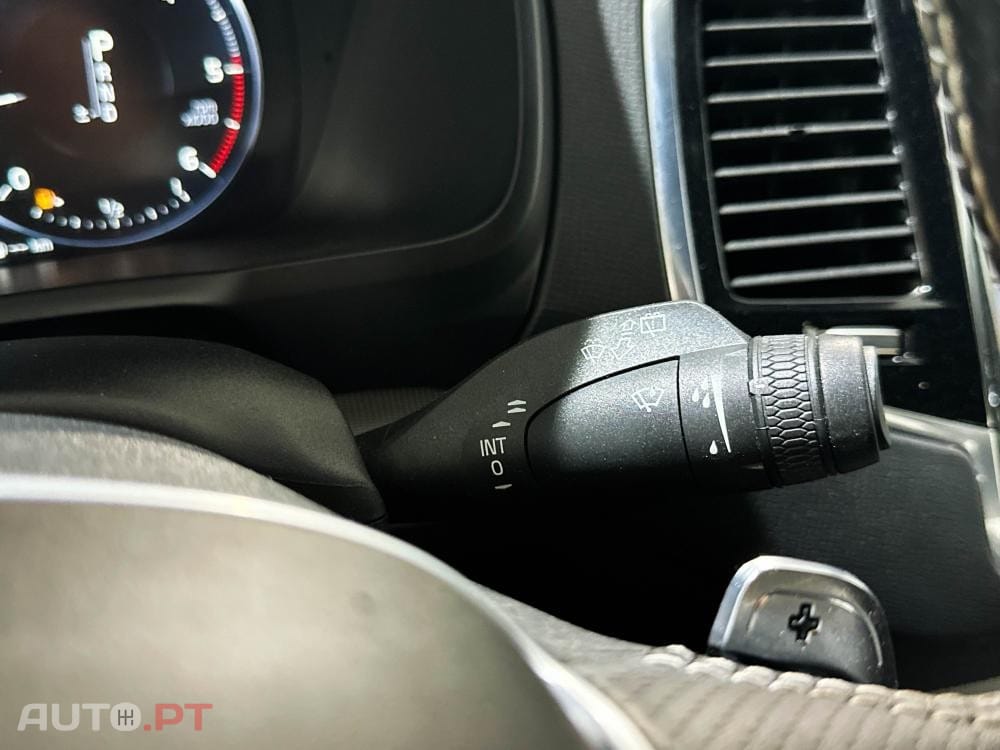 Volvo XC90 2.0 D4 R-Design