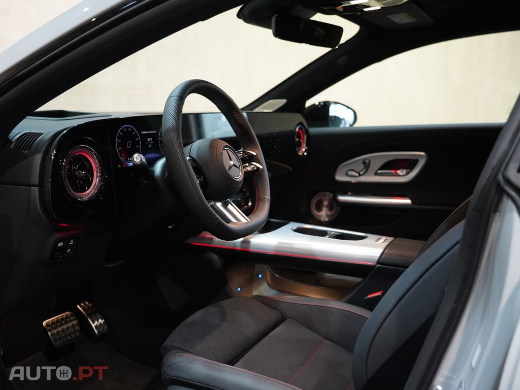 Mercedes-Benz CLA 250 com tecnologia EQ