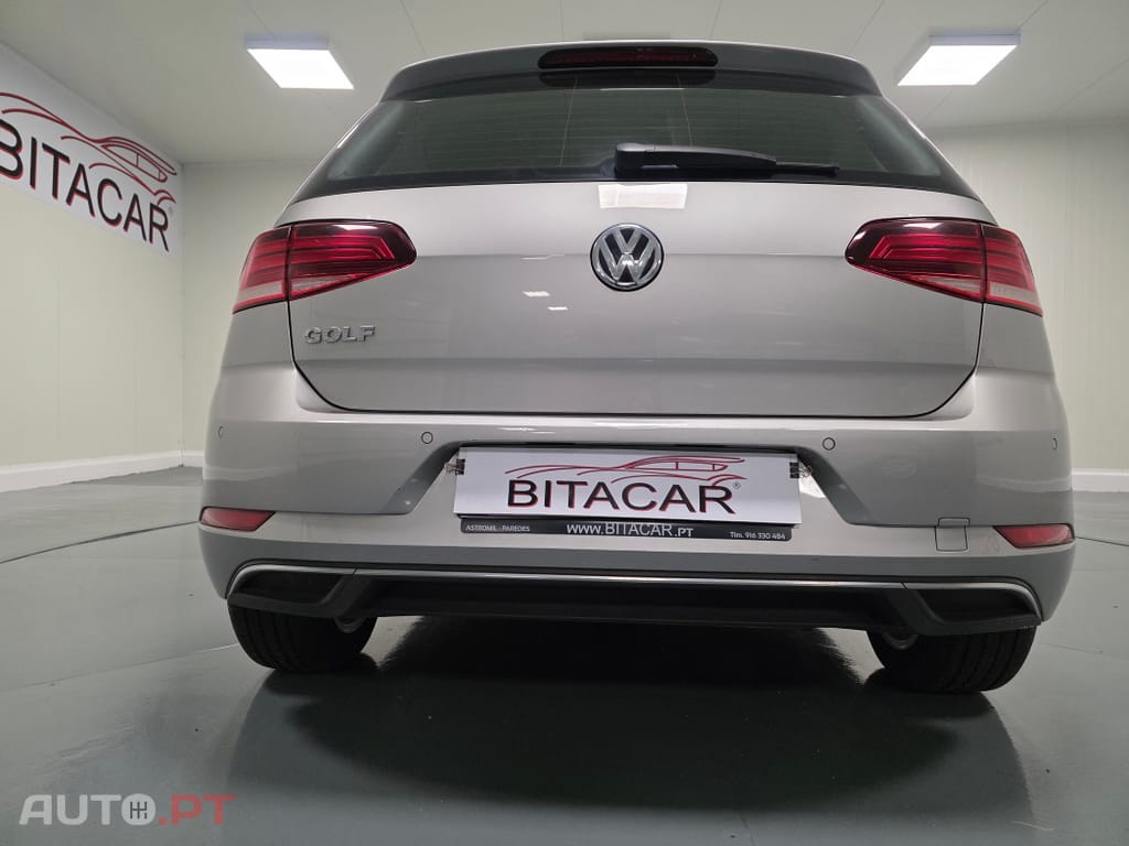 Volkswagen Golf 1.6 TDI Confortline