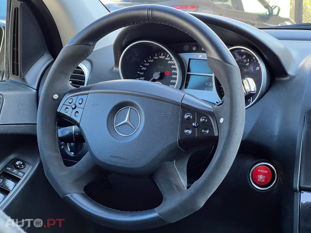 Mercedes-Benz ML 63 AMG Standard
