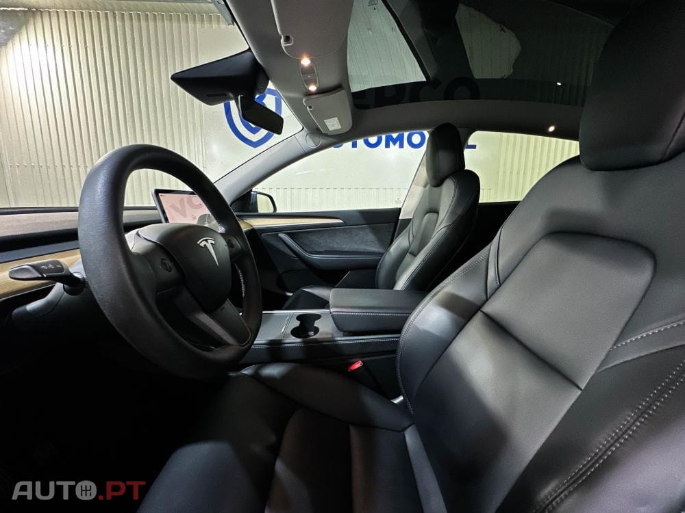 Tesla Model Y Long Range Dual Motor AWD