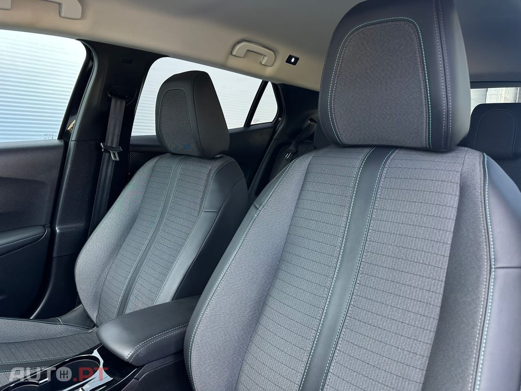 Peugeot 2008 PureTech 100 Allure