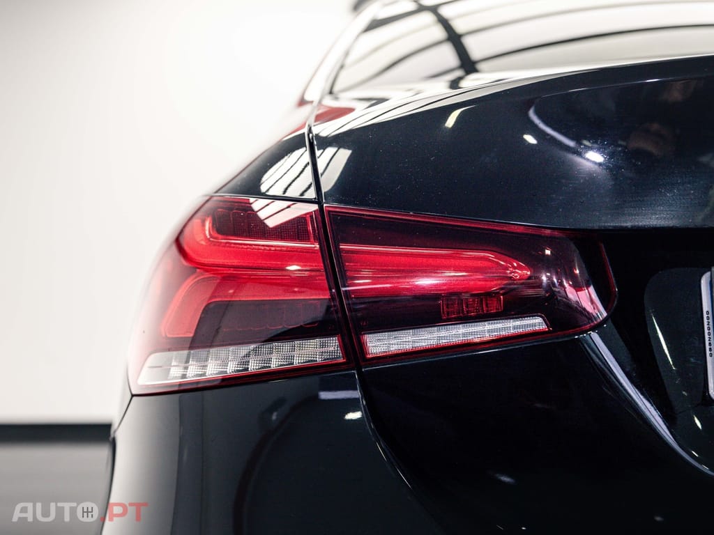 Mercedes-Benz A 250 e AMG Line