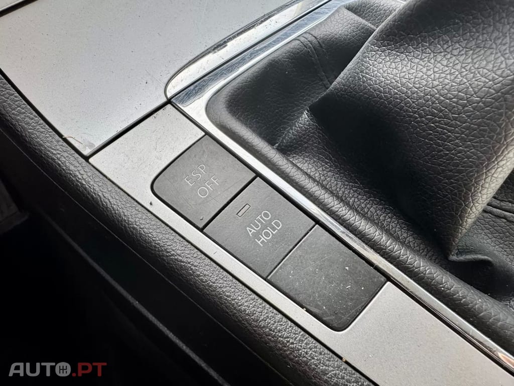 Volkswagen Passat Variant 2.0 TDI Highline — fotografia 21