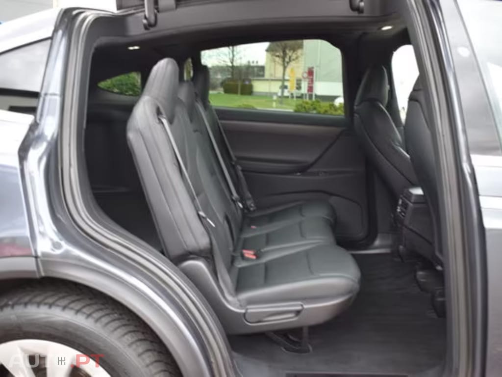 Tesla Model X I.V.A DEDUTIVEL 100 Performance