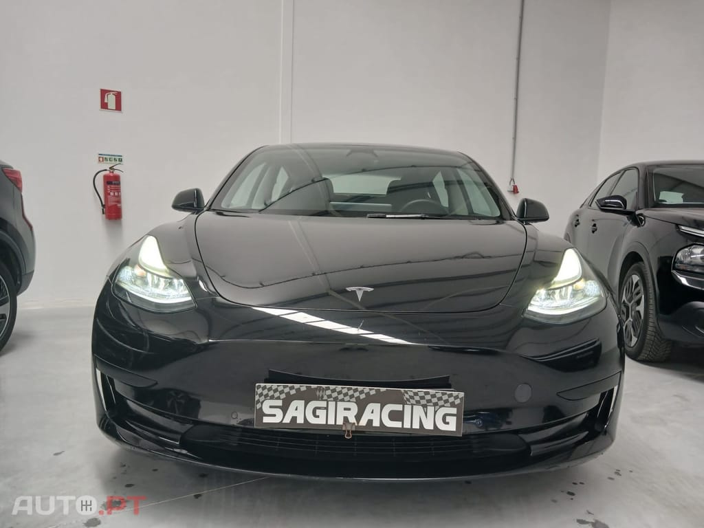 Tesla Model 3 Standard RWD