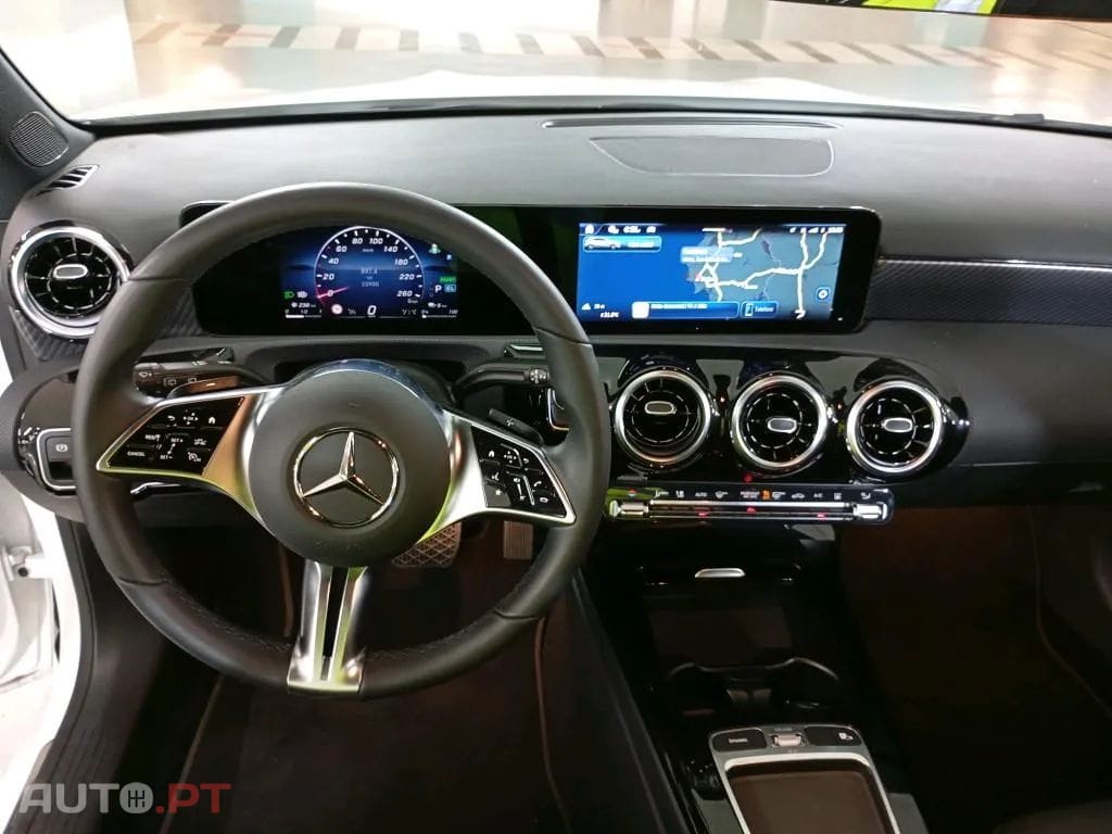 Mercedes-Benz A 250 e