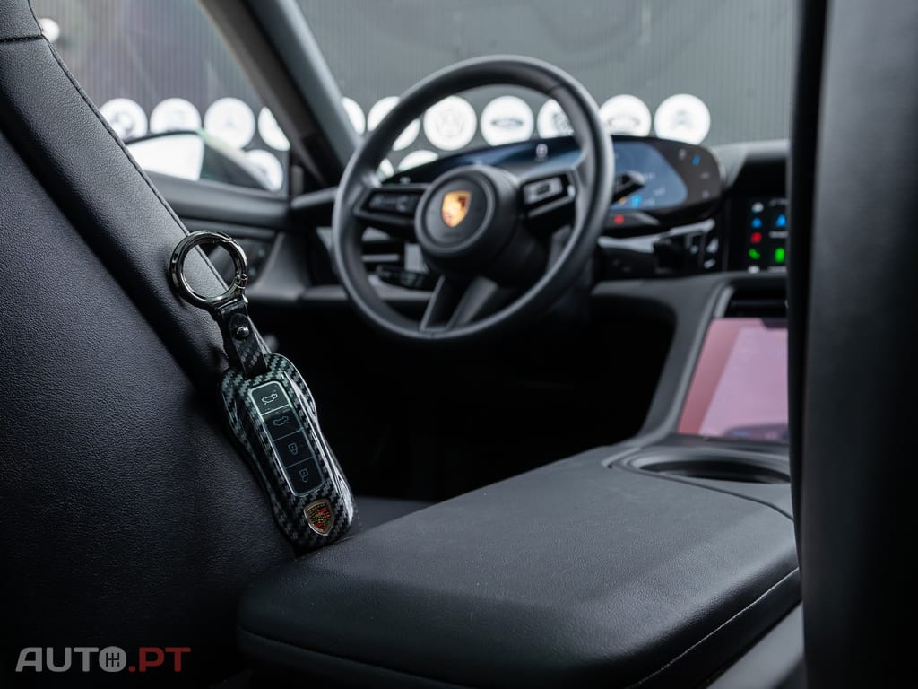 Porsche Taycan Bateria Performance Plus