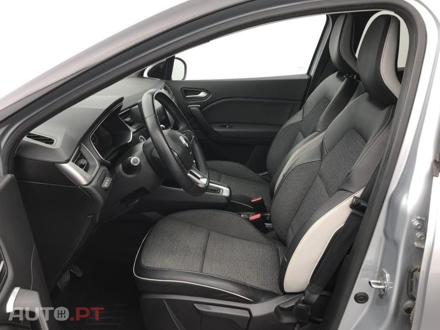 Renault Captur 1.6 E-Tech Intens