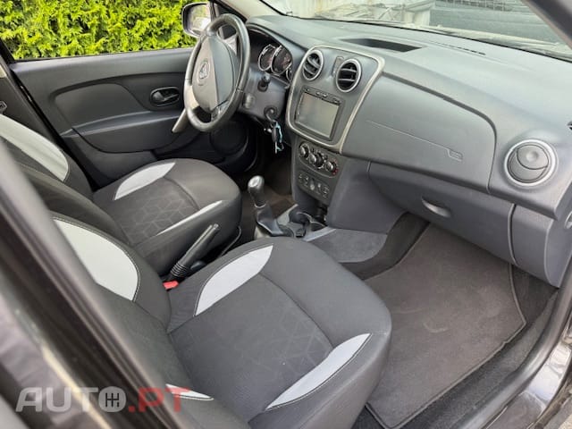 Dacia Sandero Stepway 1.5 Dci