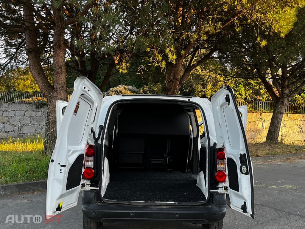 Peugeot E-Partner Elétrica