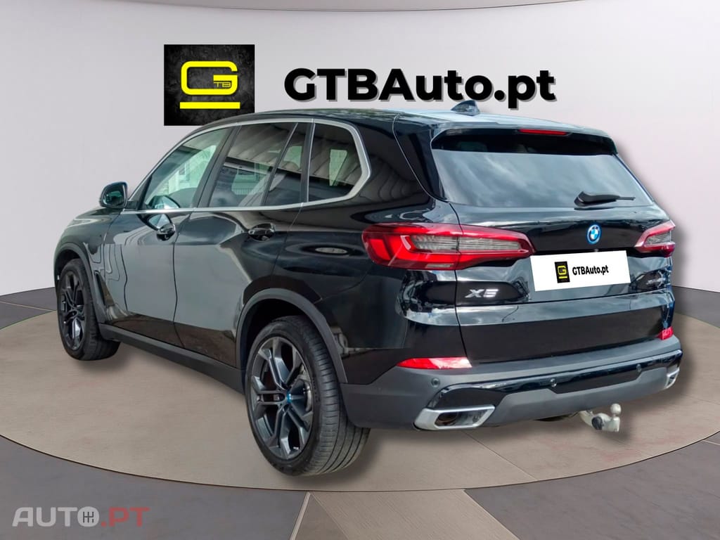 BMW X5 I.V.A DEDUTIVEL xDrive45e