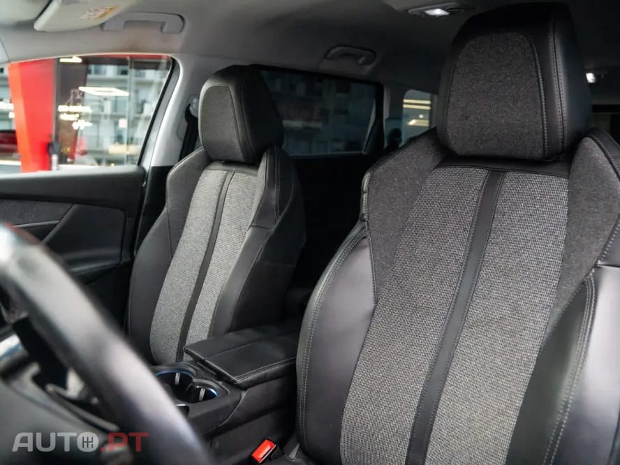 Peugeot 5008 1.6 BlueHDi Allure
