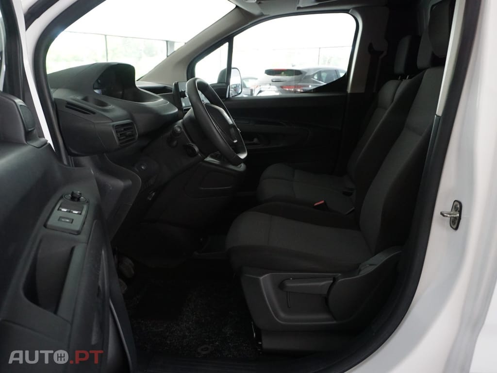 Peugeot Partner 1.5 BlueHDi Asphalt Standard