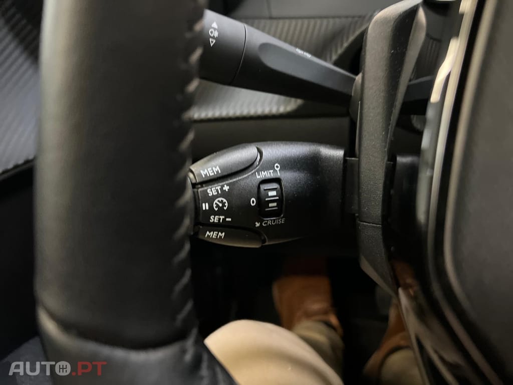 Peugeot E-208 50 kWh Style