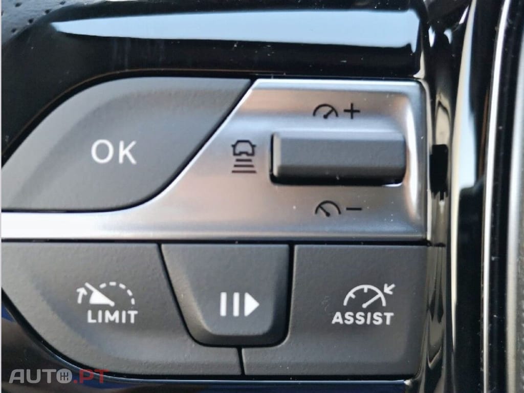 Peugeot 408 GT EAT8