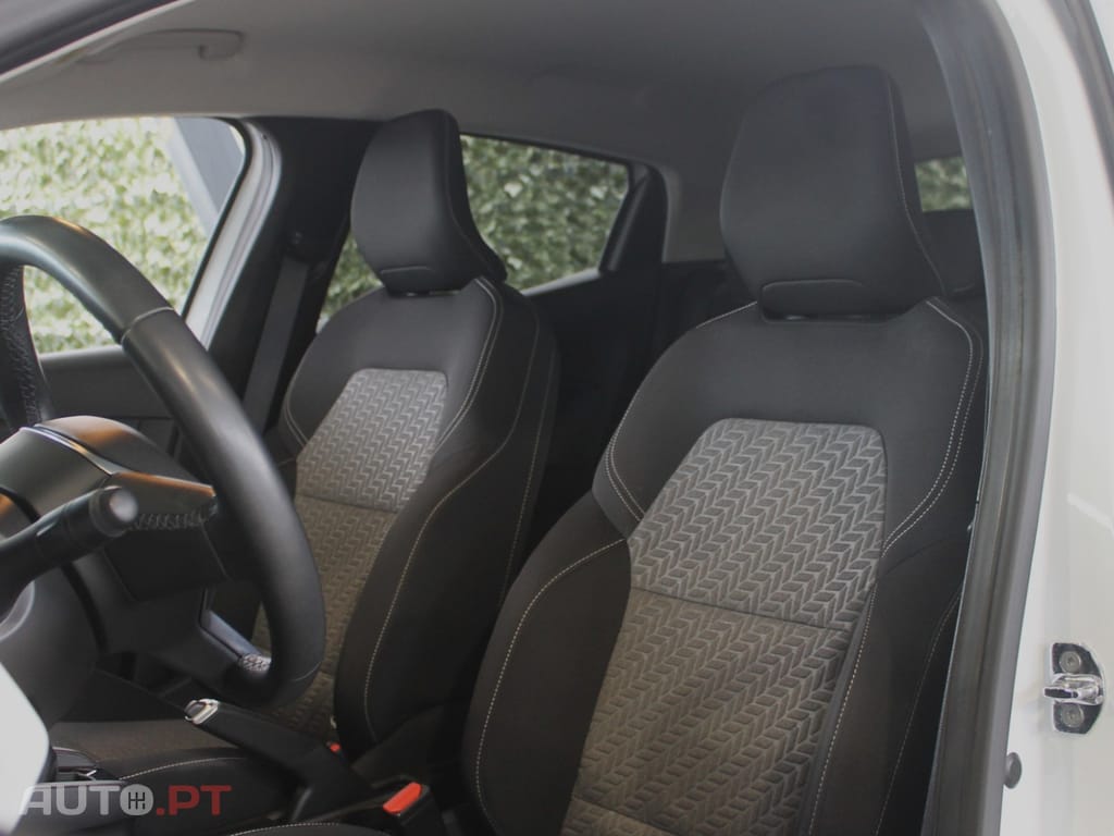Renault Clio 1.0 TCe Limited Bi-Fuel