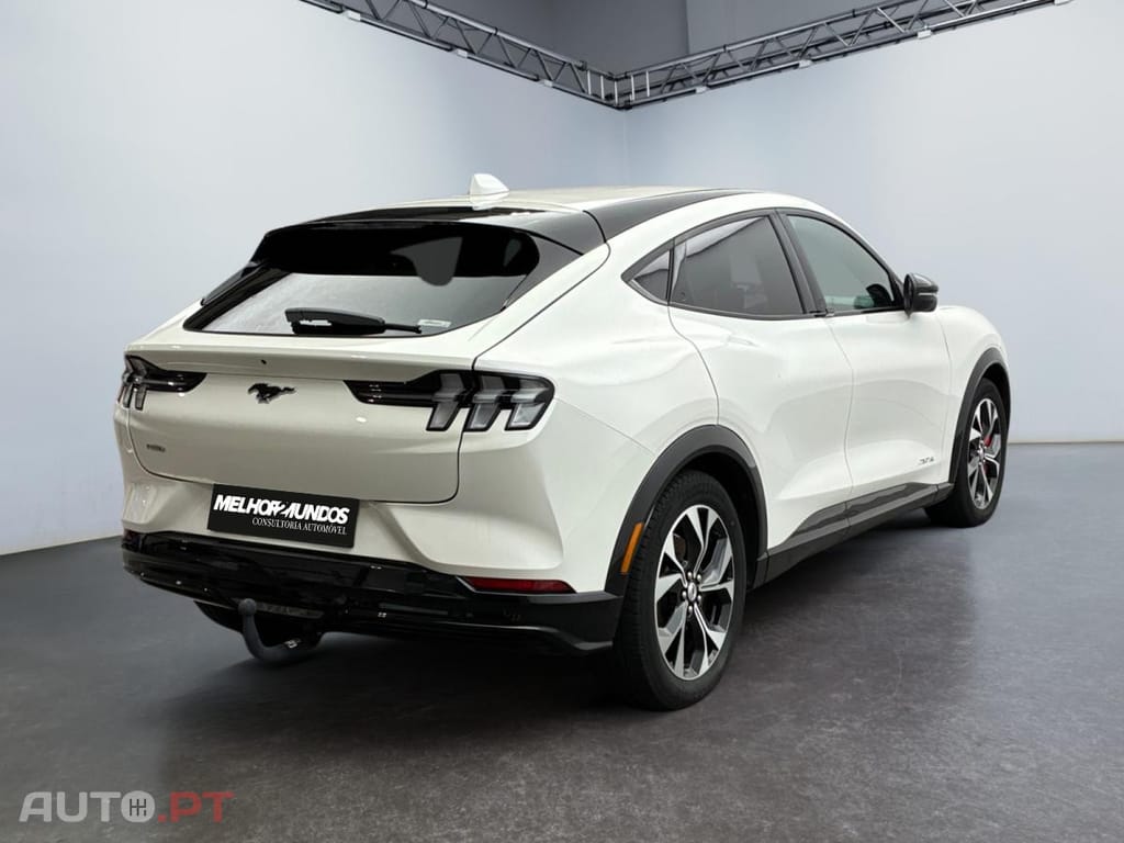 Ford Mustang Mach-E Standard AWD