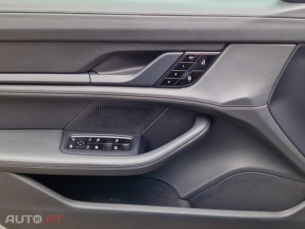 Porsche Taycan 4S