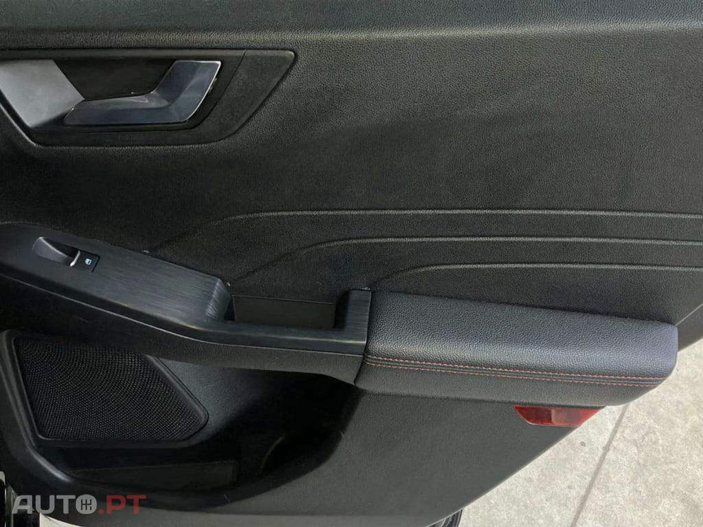 Ford Kuga 1.5 TDCi EcoBlue ST-Line