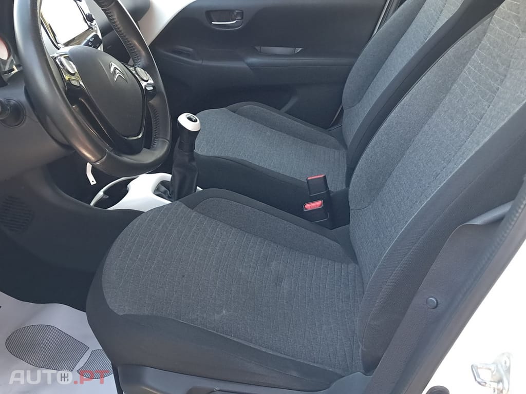 Citroen C1 1.2 VTi Shine