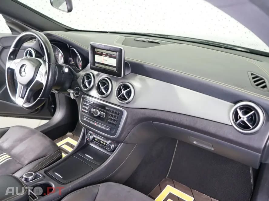 Mercedes-Benz CLA 200 AMG Line Aut.