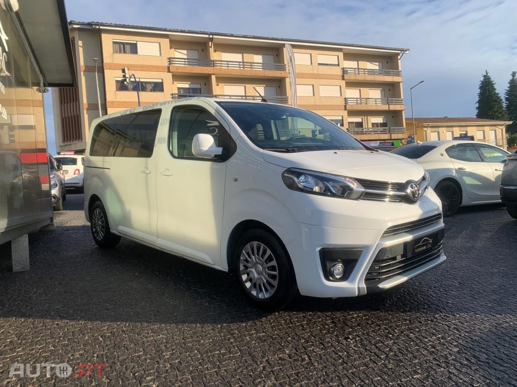 Toyota Proace 1.5 D-4D L1 Porta Traseira Basculante