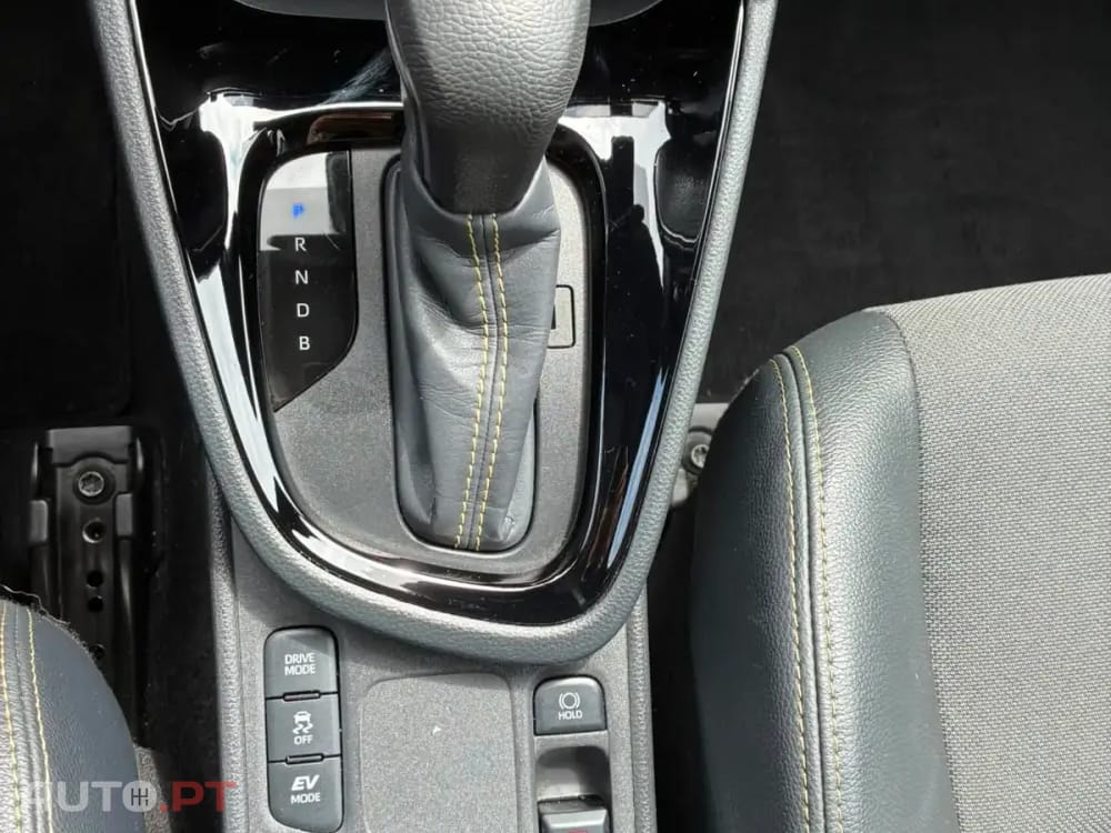 Toyota Yaris Cross 1.5 HDF Luxury