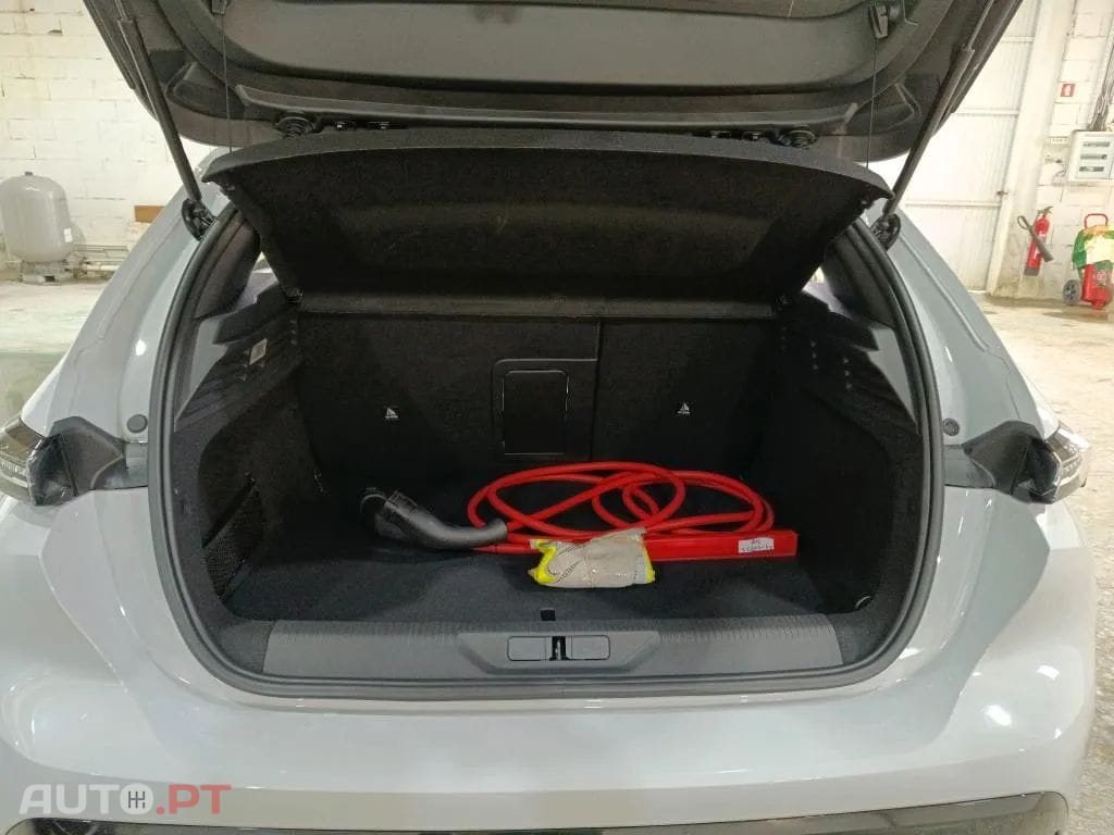 Peugeot E-308 54 kWh Allure