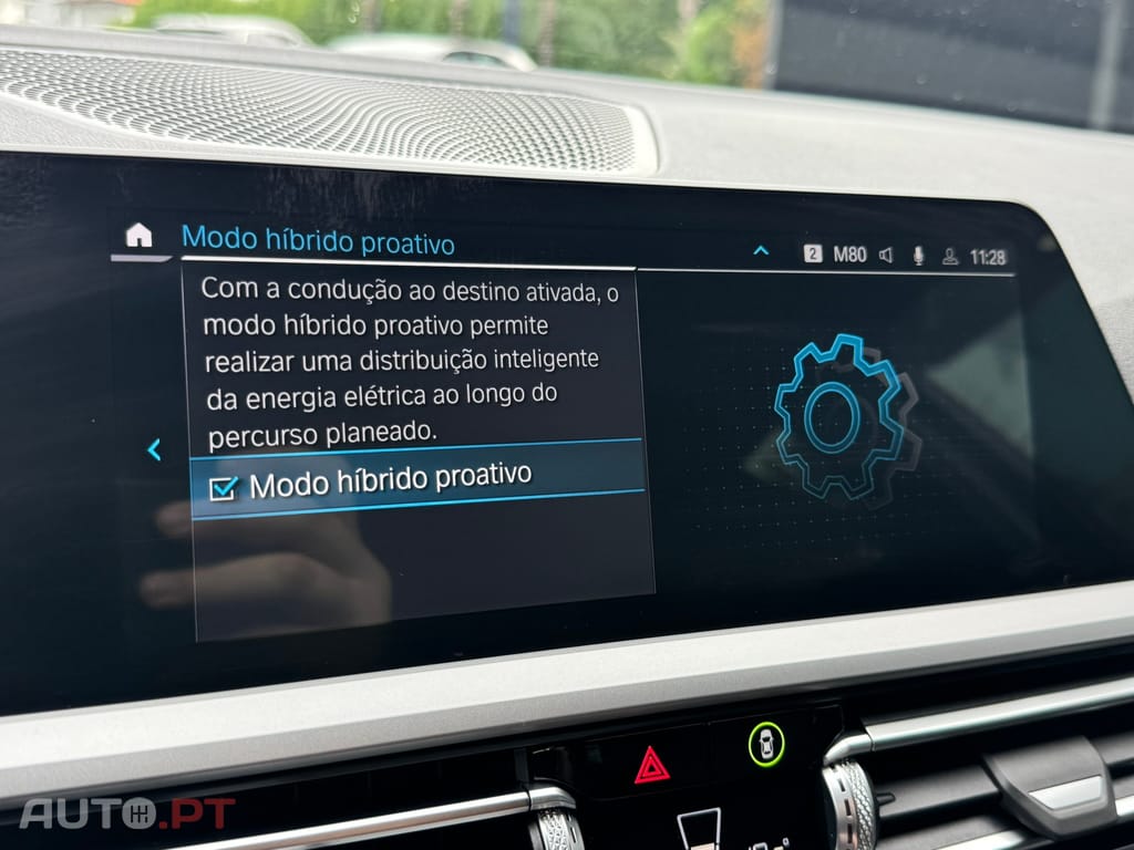 BMW 320 e Touring Corporate Edition Auto